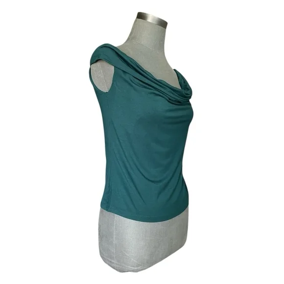 Ann Taylor Green Scoop Neck Sleeveless Top Tee Style Women’s Size M NWT - Picture 2 of 5